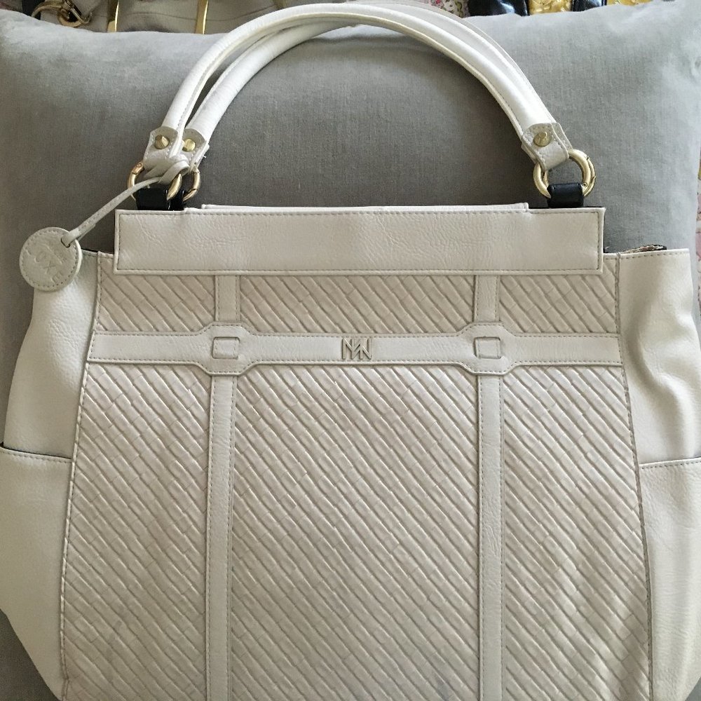 Miche Prima Base plus 4 shells w/matching handles